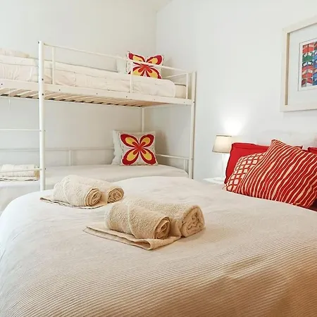 California And Sun Apartment Sesimbra
